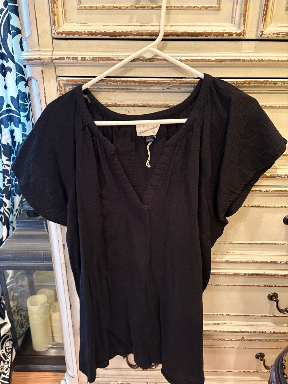 Universal Thread Black V-Neck Short Sleeve Peasant Top